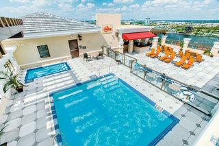 günstige Angebote für Ramada Plaza by Wyndham Orlando Resort & Suites Intl Drive