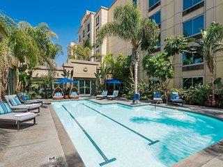 Urlaub im DoubleTree by Hilton Los Angeles - Commerce 2024/2025 - hier günstig online buchen