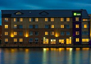 günstige Angebote für Holiday Inn Express Cardiff Bay