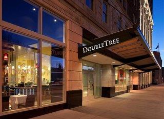 Urlaub im DoubleTree Suites by Hilton Hotel Detroit Downtown - Fort Shelby 2024/2025 - hier günstig online buchen