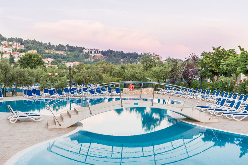 Urlaub im Maslinica Hotels & Resorts - Hotel Narcis 2024/2025 - hier günstig online buchen