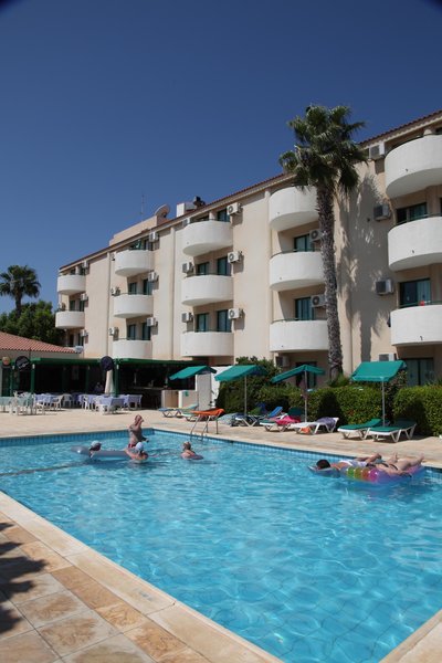 Urlaub im Urlaub Last Minute im Mandalena Hotel Apartments - hier günstig online buchen