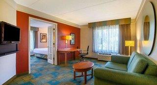 günstige Angebote für La Quinta Inn & Suites by Wyndham Charlotte Airport South