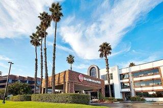 Urlaub im Best Western Plus Meridian Inn & Suites Anaheim - Orange 2024/2025 - hier günstig online buchen