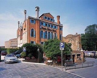 günstige Angebote für Santa Chiara & Residenza Parisi