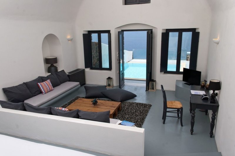 Urlaub im Grand Ambassador Santorini 2024/2025 - hier günstig online buchen