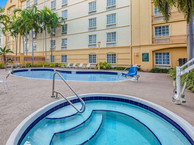 Urlaub im La Quinta Inn & Suites by Wyndham Miami Airport West 2024/2025 - hier günstig online buchen