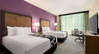 günstige Angebote für La Quinta Inn & Suites by Wyndham Burlington