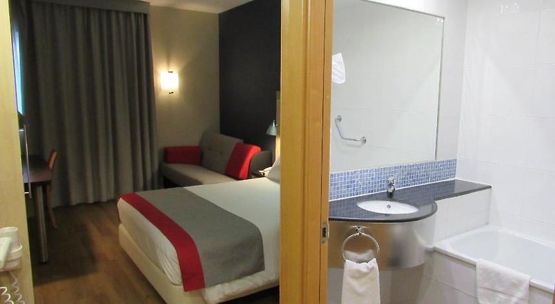 Urlaub im Holiday Inn Express Madrid - Alcobendas 2024/2025 - hier günstig online buchen