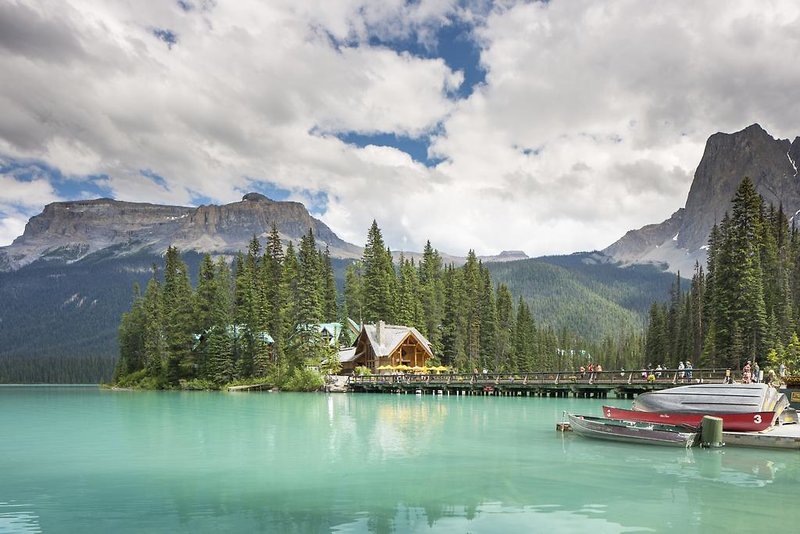 Urlaub im Emerald Lake Lodge 2024/2025 - hier günstig online buchen