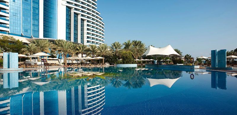 Urlaub im Urlaub Last Minute im Le Meridien Al Aqah Beach Resort - hier günstig online buchen