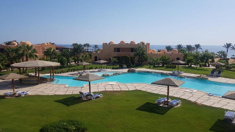 Urlaub im Wadi Lahmy Azur Resort Berenice 2024/2025 - hier günstig online buchen