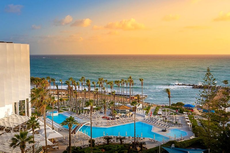 Urlaub im Leonardo Plaza Cypria Maris Beach Hotel & Spa 2024/2025 - hier günstig online buchen