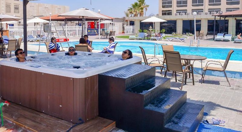 Urlaub im Urlaub Last Minute im Ajman Beach Hotel - hier günstig online buchen