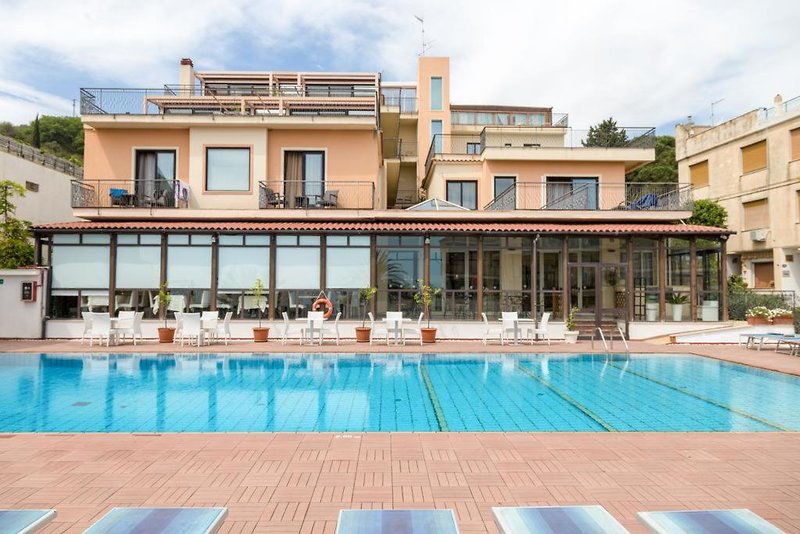 Urlaub im Villa Esperia 2024/2025 - hier günstig online buchen