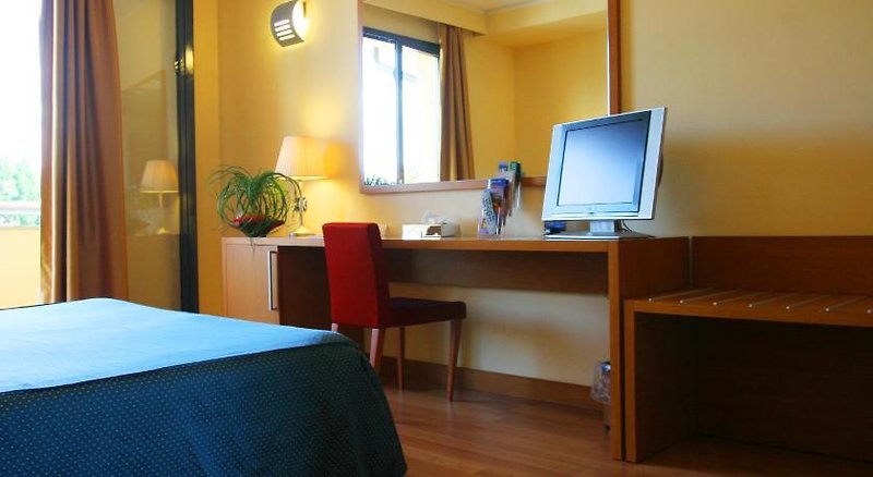 Urlaub im Luna Hotel Motel Lago Maggiore 2024/2025 - hier günstig online buchen