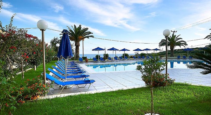 Urlaub im Hotel Eleftheria 2024/2025 - hier günstig online buchen