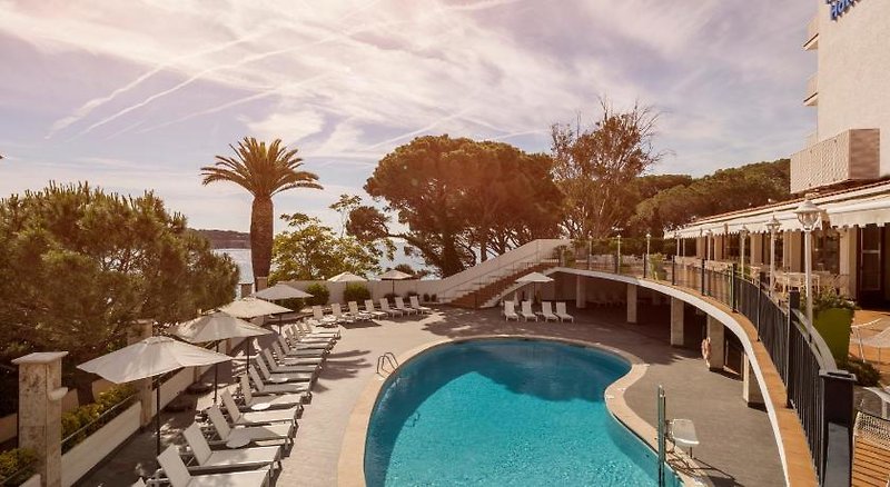 Urlaub im Hotel ILUNION Caleta Park 2024/2025 - hier günstig online buchen
