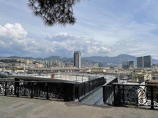 Urlaub im B&B HOTEL Genova City Center 2024/2025 - hier günstig online buchen