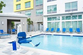 günstige Angebote für Holiday Inn Express & Suites Doral - Miami