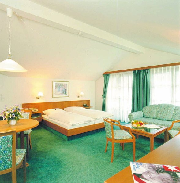 Urlaub im H+ Hotel Alpina Garmisch-Partenkirchen 2024/2025 - hier günstig online buchen
