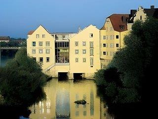 Urlaub im SORAT Insel-Hotel Regensburg 2024/2025 - hier günstig online buchen