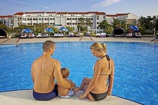 Urlaub im Zvonimir Sunny Hotel by Valamar - hier günstig online buchen
