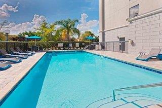 Urlaub im Hampton Inn & Suites Orlando Intl Dr N 2024/2025 - hier günstig online buchen